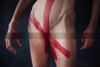 » #4/4 « / Through the fire / Blog-Beitrag von <a href="https://andreaspuhl.strkng.com/de/">Fotograf Andreas Puhl</a> / 08.02.2024 06:00 / Conceptual