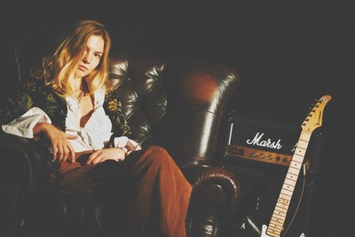 Right before the gig / Portrait / Music,Jimi,Hendrix,Guitar,Girl,Model,Portrait,Rock